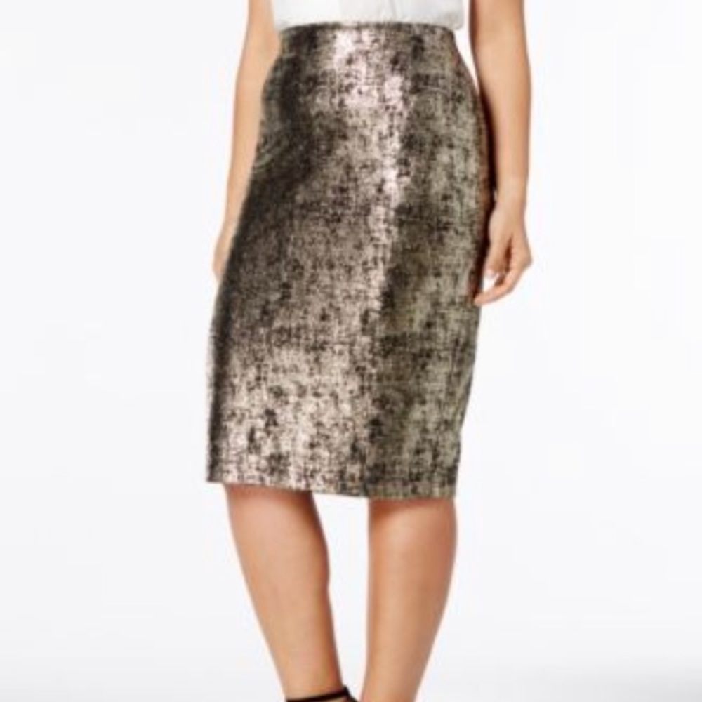 NWT Alfani Woman 2X rose shimmer stretch skirt